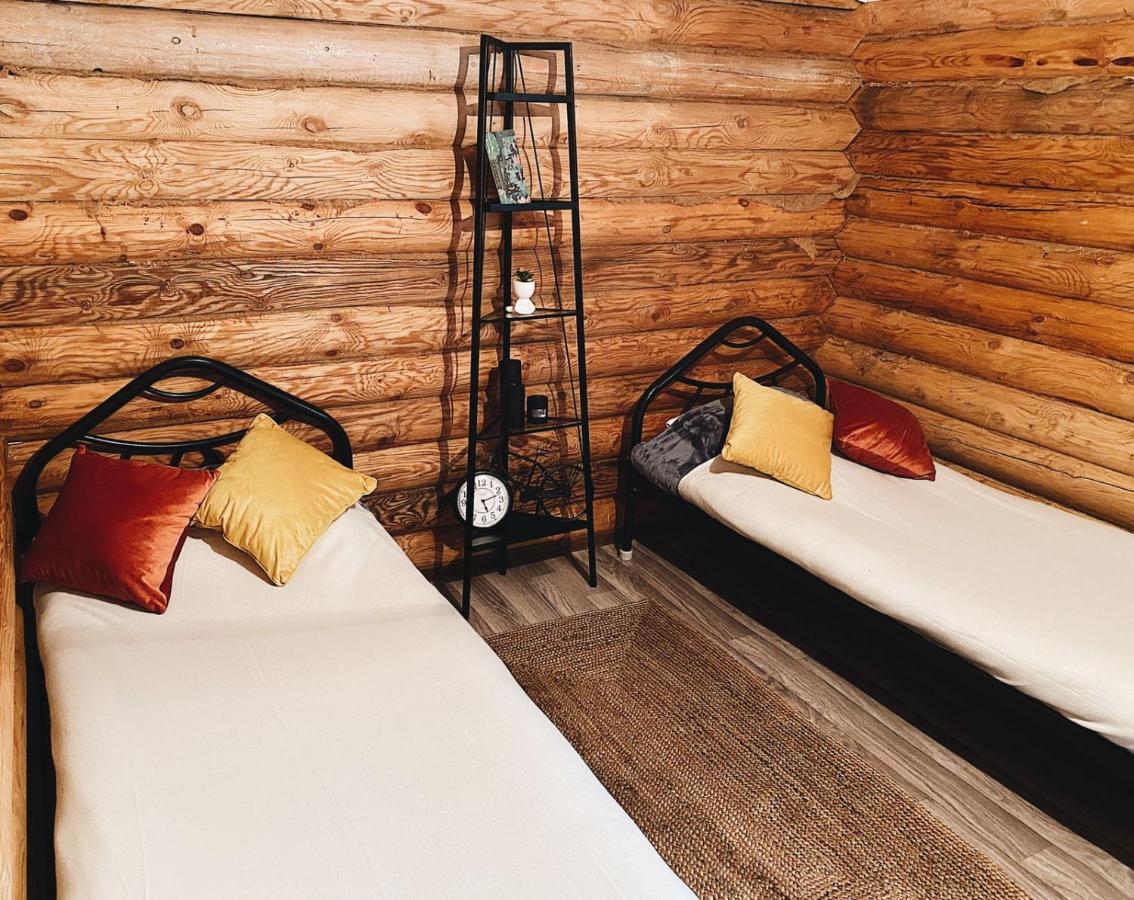 Manor Kolsay Bed & Breakfast Saty ภายนอก รูปภาพ